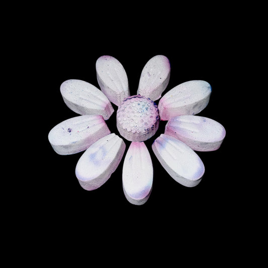 One (1) 10 Piece Flower